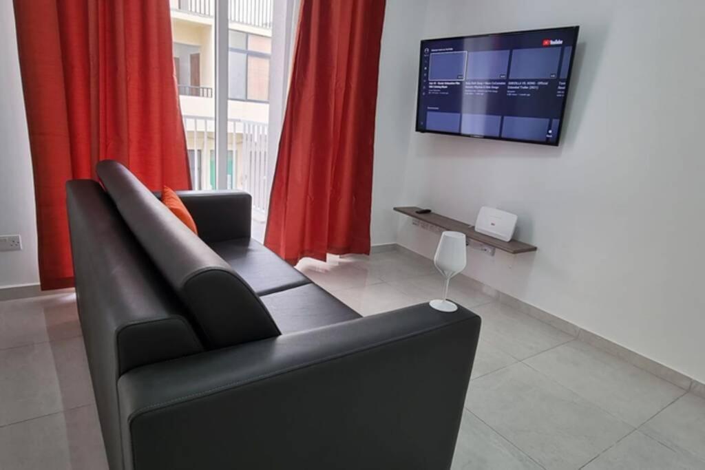 Seaview 2 Double Bedroom Modern Apartment St. Paul's Bay Exteriör bild
